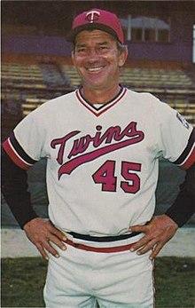 1981 Minnesota Twins Postcards John Goryl.jpg