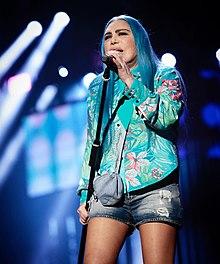 Bertè performing in 2019