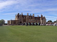 Clayesmore School - Main House frontage (geograph 4314568).jpg