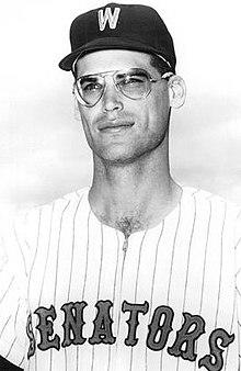 Dave Sisler 1961.jpg