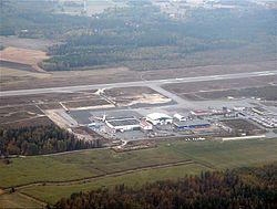 Orebro Airport overview.jpg