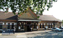 Ruislip tube station - May 2011.jpg