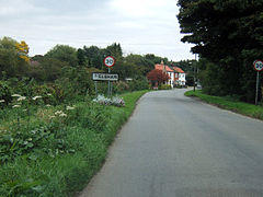 Entering Elsham - geograph.org.uk - 61172.jpg