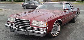 Dodge Magnum (Auto classique Combos '14).jpg