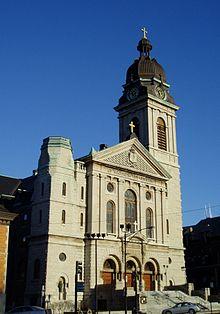 Saint John Cantius Church Chicago.jpg
