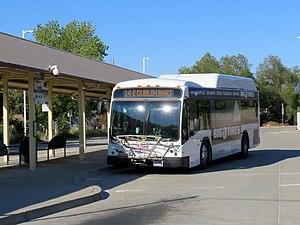 WHEELS bus at Livermore station, July 2018.JPG