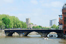 Bristol Bridge (April 2011).jpg