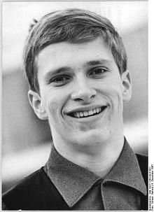Bundesarchiv Bild 183-F1209-0025-001, Günter Zöller.jpg