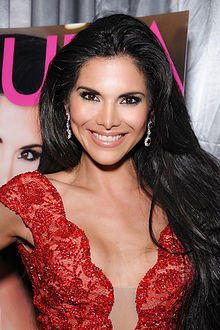Joyce Giraud 2014.jpg