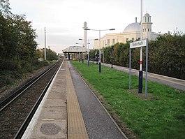 Morden South railway station, Greater London (geograph 3757222).jpg