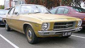 1971-1974 Holden HQ Kingswood sedan 01.jpg