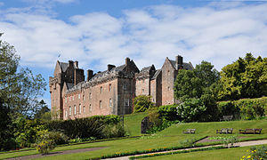 Brodick Castle Main Building East 01.jpg