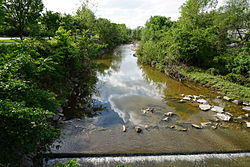 Four Mile Run stream, looking west from S Nelson St bridge; Arlington, VA; 2014-05-17.jpg