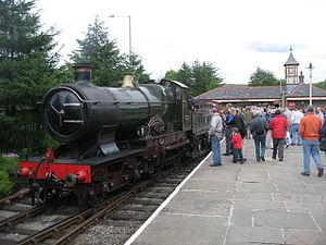 Rawtenstall railway station in 2007.jpg