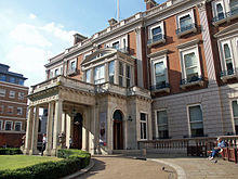 Front entrance to the Wallace Collection, Manchester Square - geograph.org.uk - 1600012.jpg