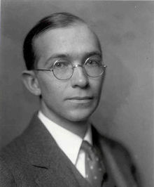 Newton Arvin.jpg