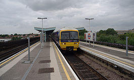 Greenford station MMB 02 165134.jpg