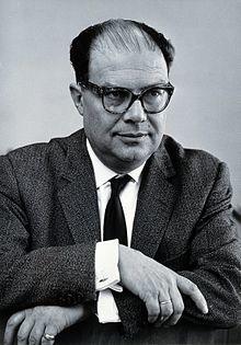 Giulio Racah. Photograph by Harris. Wellcome V0027050.jpg