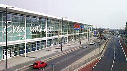 Tesco Extra slough, Wellington Street.jpg