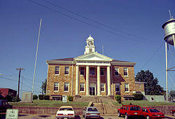 Winston County courthouse in Double Springs