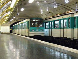 Metro Paris - Ligne 12 - Station Falguiere (3).jpg