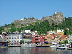 Fredriksten fortress Norway seen from Halden harbor.jpg