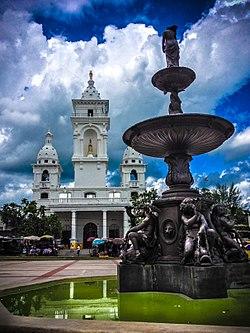 Zacatecoluca Catedral Nuestra Señora de los Pobres 2.jpg