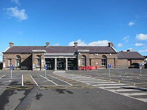 Drogheda railway station exterior.jpg