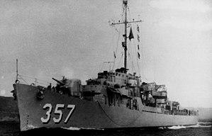 USS George E. Davis (DE-357) underway in the 1950s (NH 79834).jpg