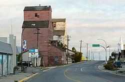 Elevators in Creston.