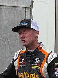 Gordon Shedden - 2017 BTCC Knockhill (Sunday).jpg