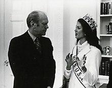 Gerald Ford with Barbara Peterson 02 (cropped).jpg