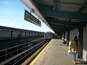 Penn Ave-IRT New Lots Line; 3 Train Leaves.jpg