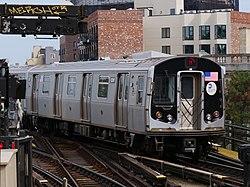R160 M train leaving Myrtle Avenue.jpg