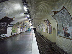 Metro Paris - Ligne 8 - Station Bonne Nouvelle (3).jpg