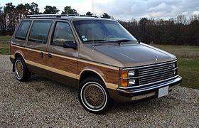 1985 Voyager LE.jpg