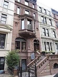 A Photgrapher's Gallery 48 W85 St jeh.jpg