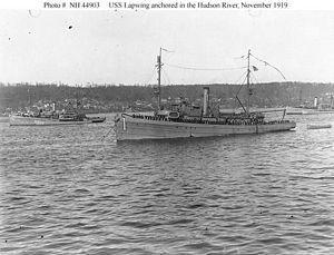 USS Lapwing (AM-1) and other ships of the squadron anchored in the Hudson River, off New York City