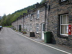 Terrace of cottages at Aberllefenni. - geograph.org.uk - 433609.jpg