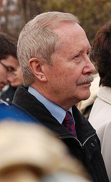 Janusz Onyszkiewicz.jpg