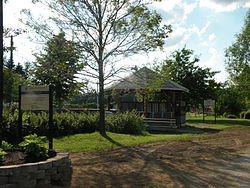 Parc Godefroy-Lavallée.JPG