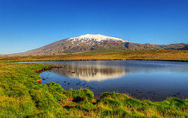 Snæfellsjökull in the Morning (7622876302).jpg