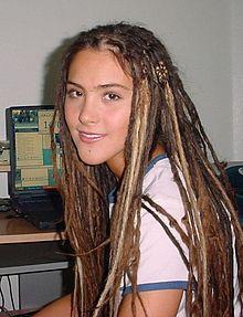 Lynda Foto Chat -14 Jul 2003- (cropped).jpg