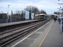 Worcester Park Station 05.JPG