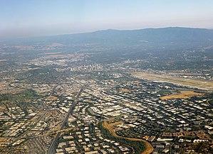 Silicon Valley, facing southward towards Downtown San Jose, 2014.jpg