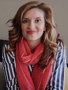Anneliese van der pol 2019 3.jpg