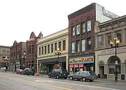 Duluth - Superior Street downtown - Flickr - Knight Foundation.jpg