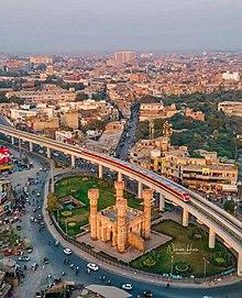 Chauburji Chowk Lahore.jpg