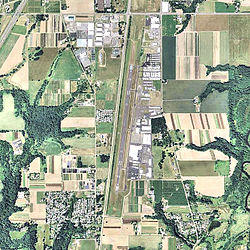 Aurora State Airport - Oregon.jpg