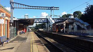 Goring and Streatley station new footbridge 01.jpg